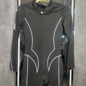 ONE PIECE BLACK LONG SLEEVE UNITARD